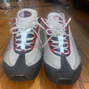 Nike Air Max 95 Sport Red Chili men's size 11 609048-165 Pre-Owned Authentic